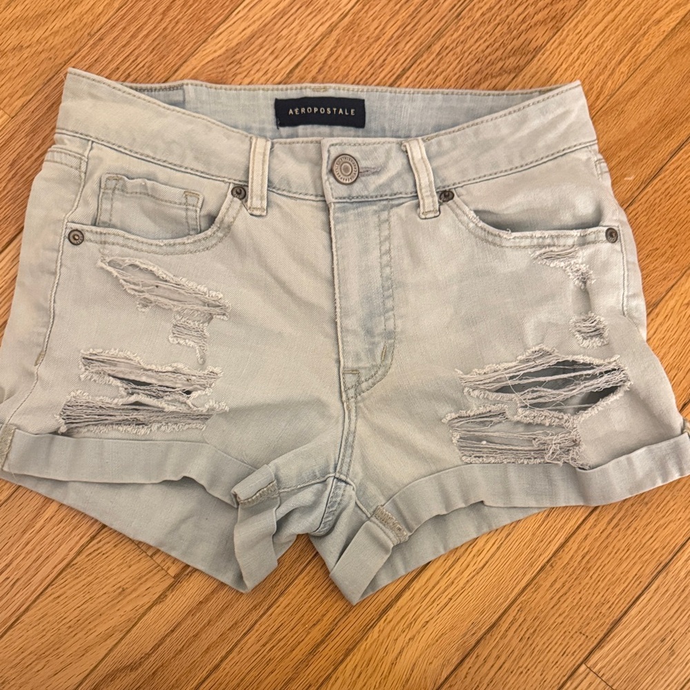 Aeropostale Light Wash Distressed Denim Shorts - High Waisted Midi size 2